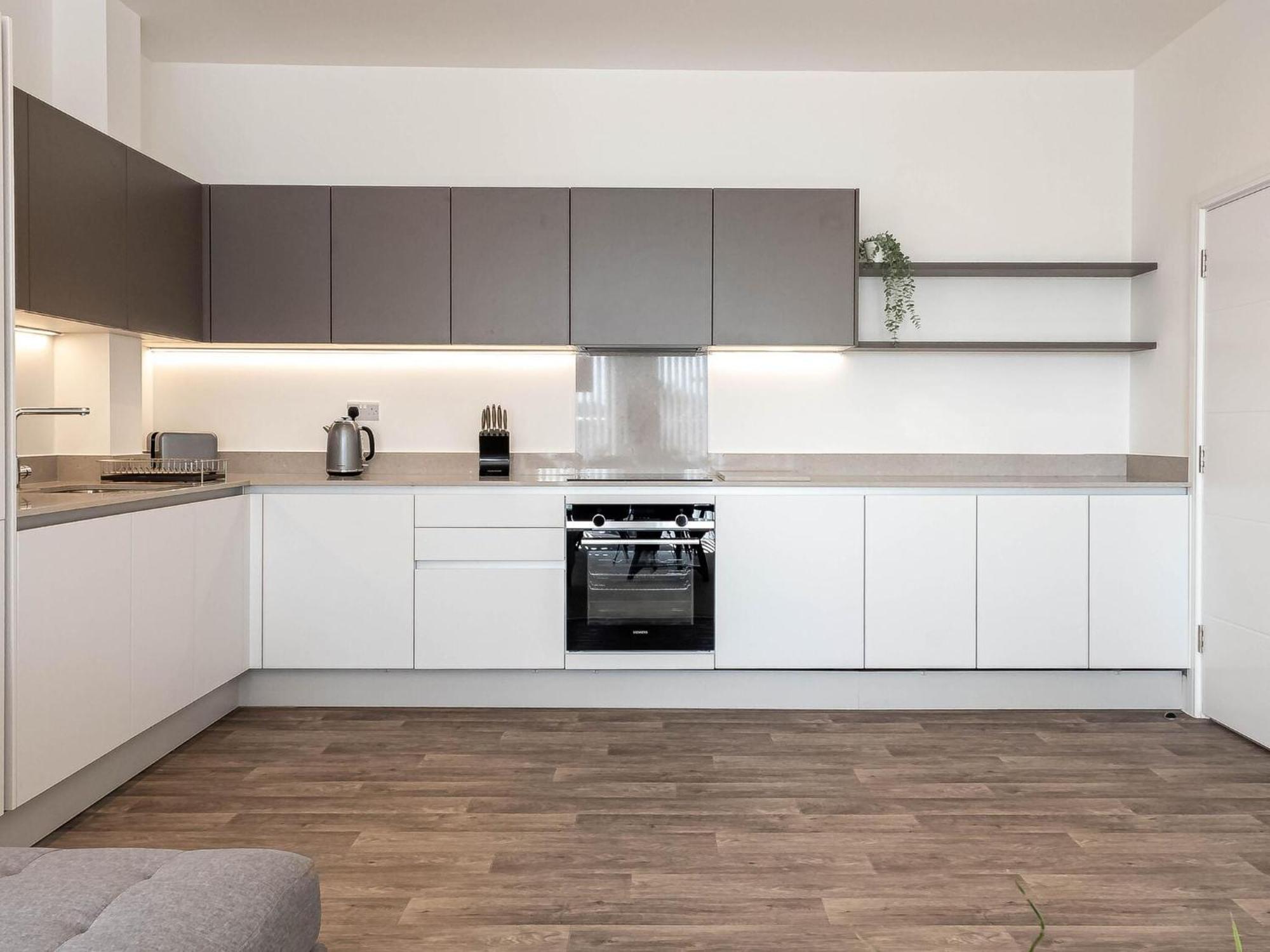 Modern Apartments With Balcony In Merton Near Wimbledon By Sojo Stay Mitcham Kültér fotó