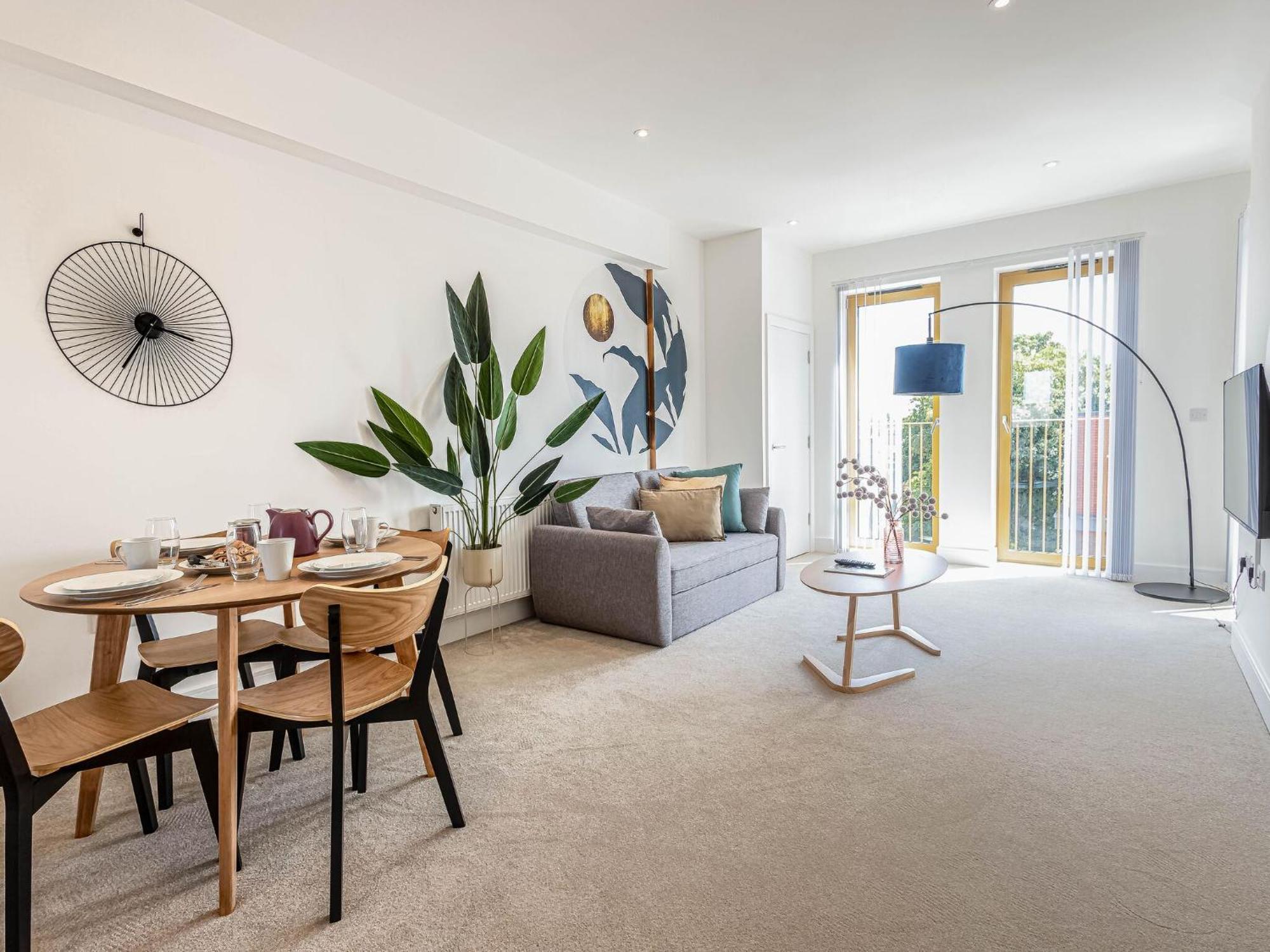 Modern Apartments With Balcony In Merton Near Wimbledon By Sojo Stay Mitcham Kültér fotó