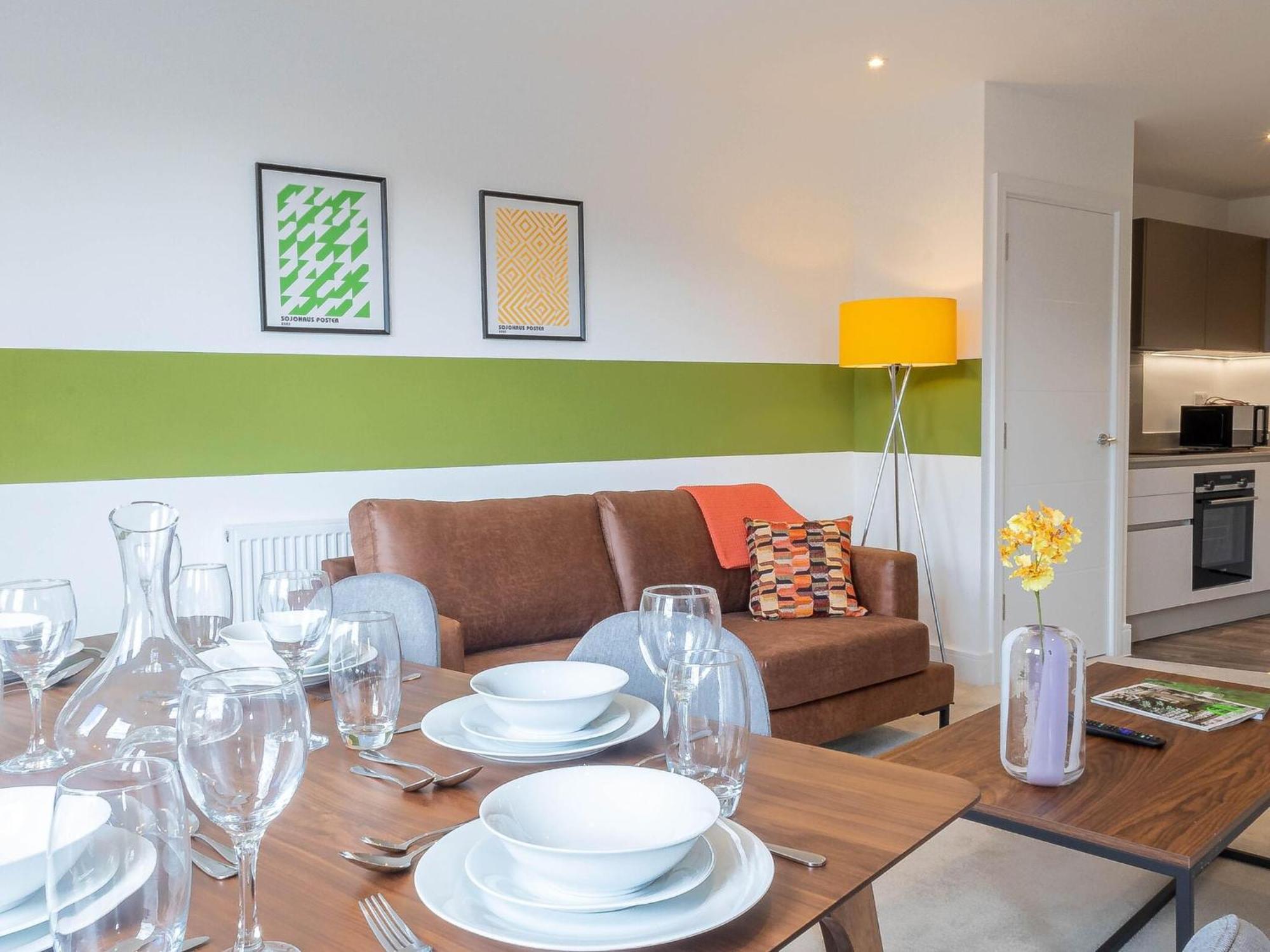 Modern Apartments With Balcony In Merton Near Wimbledon By Sojo Stay Mitcham Kültér fotó